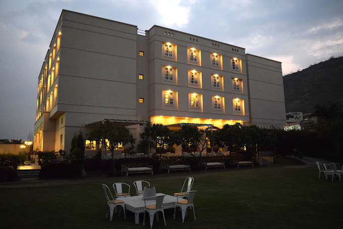 Hotel Paras Mahal Udaipur